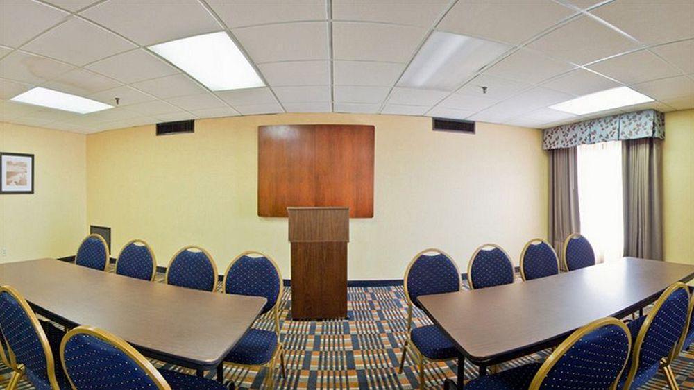 Holiday Inn Express Atlantic City W Pleasantville By Ihg Egg Harbor Township Bagian luar foto