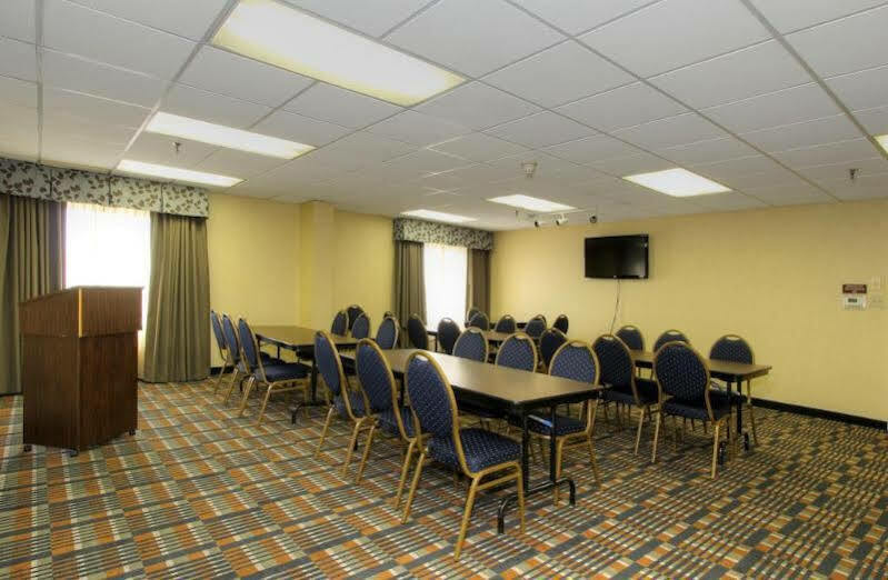 Holiday Inn Express Atlantic City W Pleasantville By Ihg Egg Harbor Township Bagian luar foto